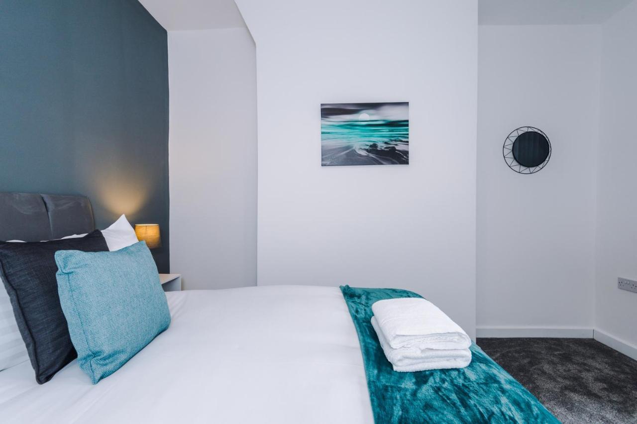 Cosy 3 Bed 3 Bath House - Central Liverpool -Self Check-In & Free Parking! Villa Екстериор снимка
