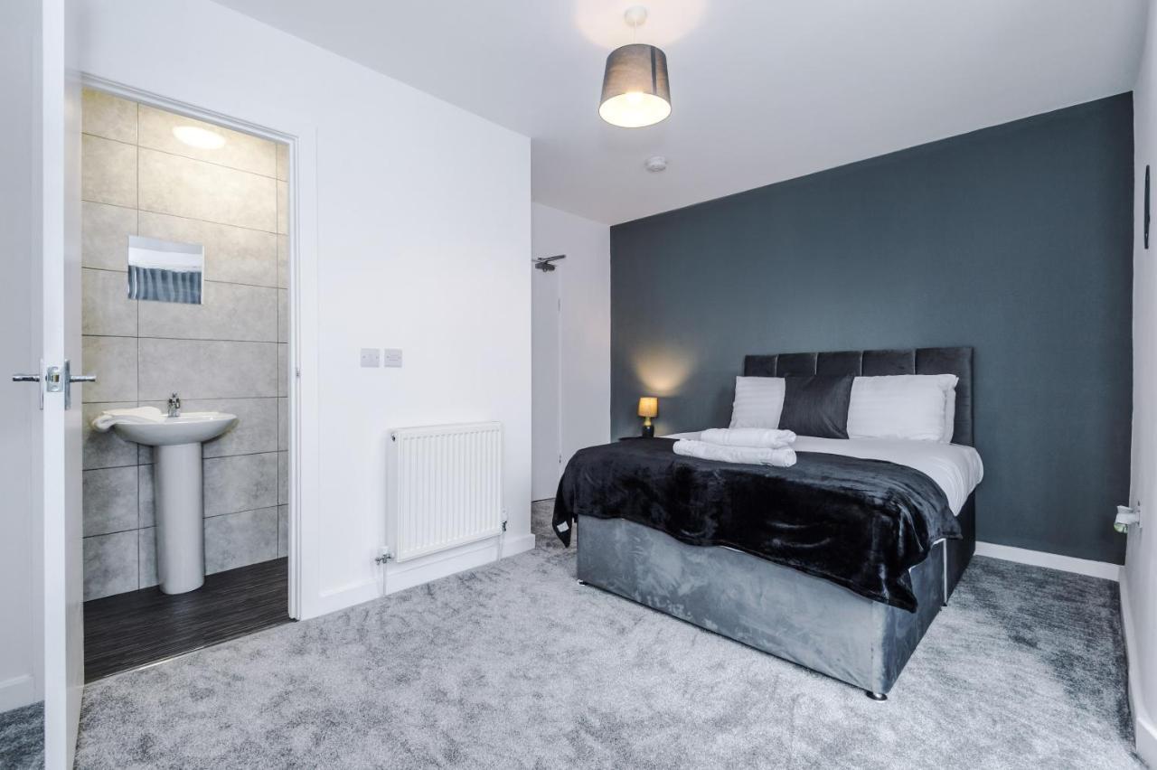 Cosy 3 Bed 3 Bath House - Central Liverpool -Self Check-In & Free Parking! Villa Екстериор снимка
